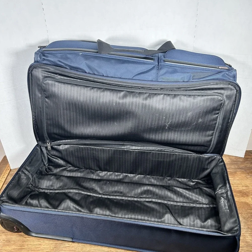 TUMI ALPHA G4 Large 2 Wheeled Rolling Split Duffel Bag Travel Luggage 34.5